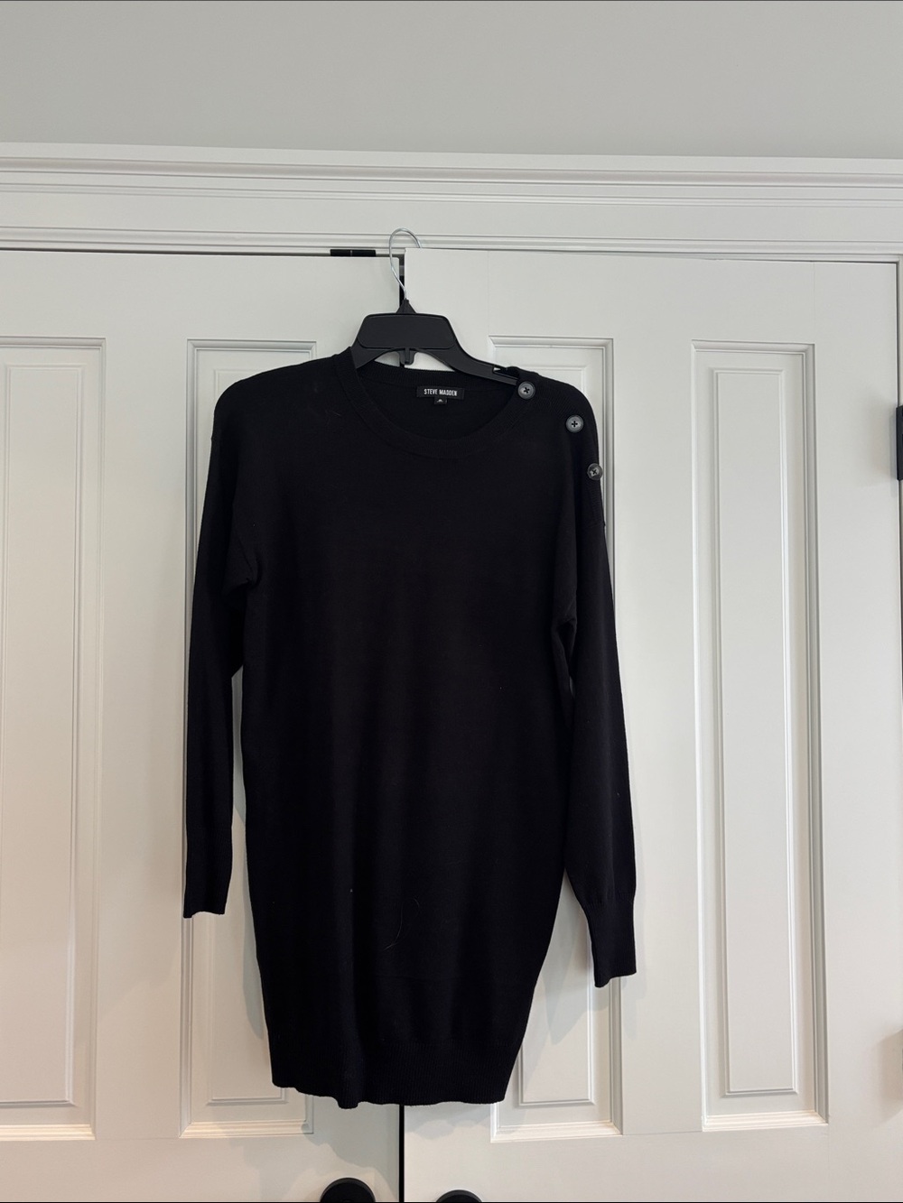 STINE GOYA Black Button-Shoulder Crewneck sweater dress